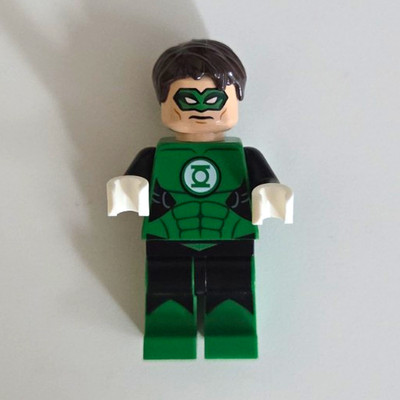 LEGO DC Green Lantern Minifigur grün/schwarz mit Maske und Emblem Sh0145