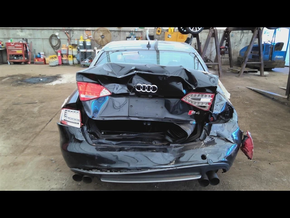 S4 AUDI   2012 Fuel Vapor Canister 6737693 Foto 3 de 4