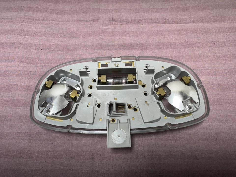 2006-2012 Ford Fusion SEDAN Overhead Roof Dome Map Light Lamp 5L24-13776-A - Image 4 of 4