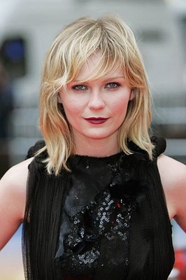 Actress Kirsten Dunst arrives UK premiere of Spider Man 3 Odeon Le- Old Photo