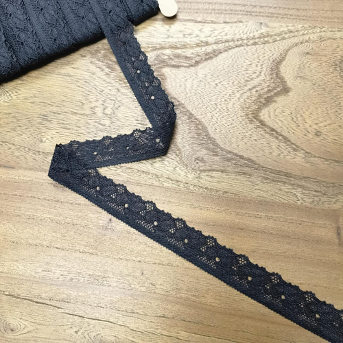Black Lace Ribbon, 5/8 Inch Width Elastic Lace Trim, 10 Yards, Black Floral Patt - Picture 1 of 6