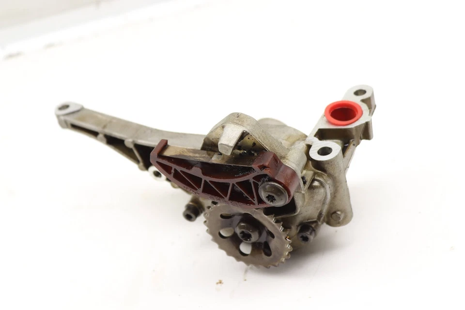 Mercedes-Benz E500 2007-2011 - Bomba de aceite del motor 2731800501 Foto 2 de 4