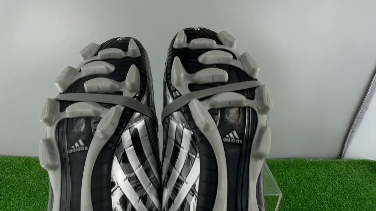 Adidas Predator Absolado (Powerswerve) HG US8 UK7.5 Silver Men's