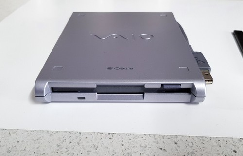 Vintage Sony VAIO PCGA-UFD5 3.5" USB External Floppy Disk Drive PCG-C1VG Series - Picture 2 of 10