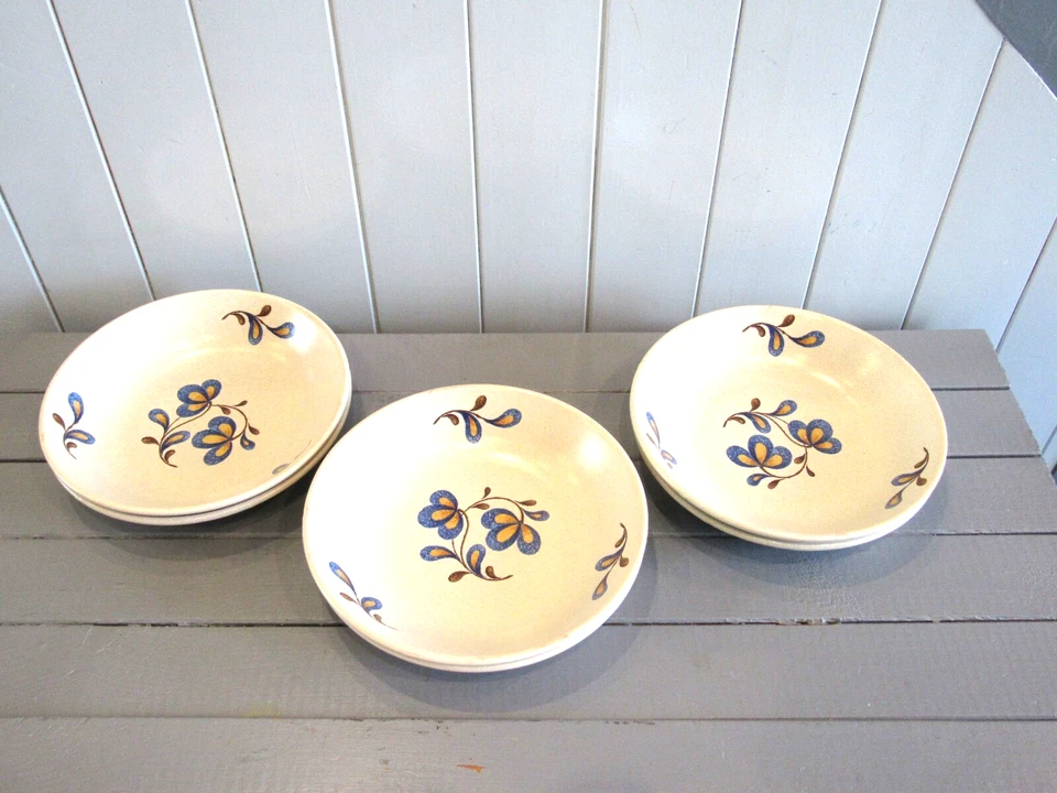 6 assiettes creuses beiges décor fleurs bleues KG Lunéville - Photo 2/4