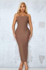 BNWT - PRETTY LITTLE THING UK 12  CHOCOLATE BROWN TEXTURED BANDEAU MIDAXI DRESS