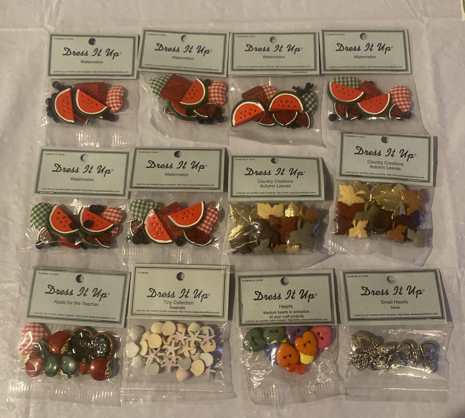 Dress It Up Embellishments Buttons Mixed Lot Of 12 Crafts Teacher Leaves Melon
