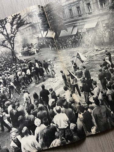 Life Magazine August 30 1968: USSR Invades Czechoslovakia | The Mob | Fashion - Picture 5 of 8