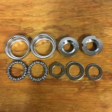 CRANK SET FOR SCHWINN BIKES BOTTOM BRACKET CUPS BEARING