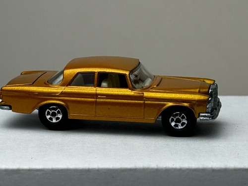 Matchbox Superfast No. 46 Mercedes 300 SE Coupe with Original Box, Nice - Picture 14 of 17