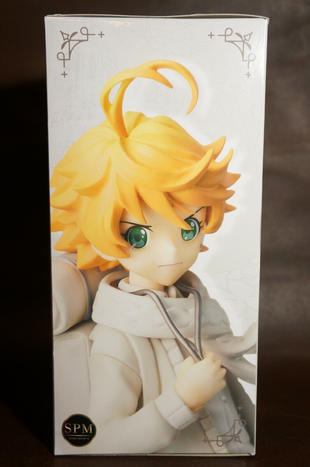 The Promised Neverland Emma Super Premium Figure