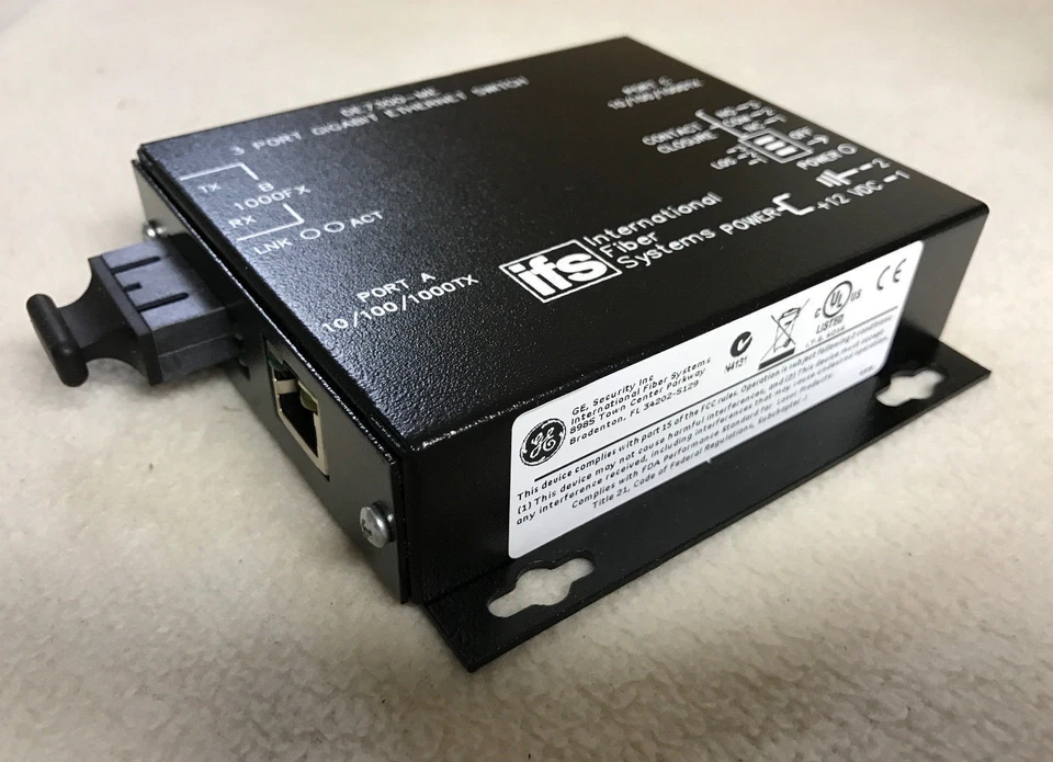 NEW GE Security IFS DE7300-ME - 3 Port Gigabit Ethernet Transceiver 62.5/125μm - Image 3 of 4