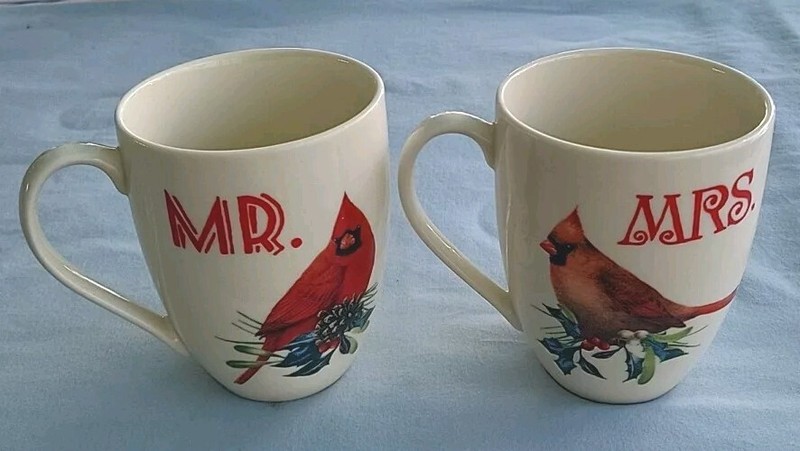 Set of 2, Lenox, Christmas Cardinals, Coffee Cups, Mr / Mrs. 