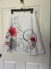 Talbots White Midi Skirt A Line Floral Embroidery, Front Cotton Blend Sz 2 Y2K