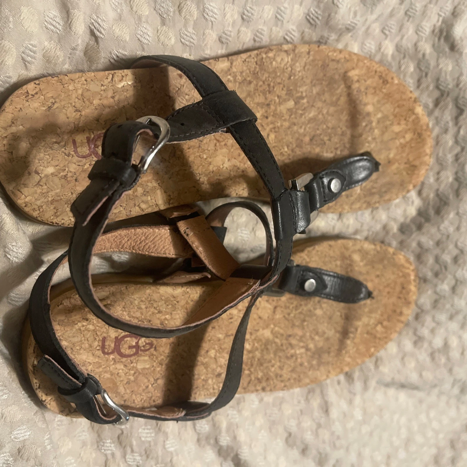 UGG Aleigh sandalo perizoma e fibbia sling back suola superiore in sughero nero taglia 6 5 us intime ottimeioni