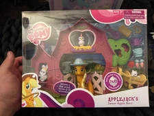 My Little Pony Friendship is Magic Applejack's Sweet Apple Barn NIB *Unopened*