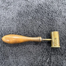 James Dixon and Sons Powder and Shot Measure 1105