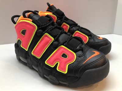 靴 NIKE WMNS AIR MORE UPTEMPO \