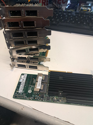 RESTPOSTEN 7 SAS2 SATA-III RAID Intel RMS25KB080 G35828-311