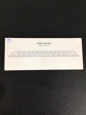 Apple Magic Keyboard w/ Touch ID (USB-C versi...
