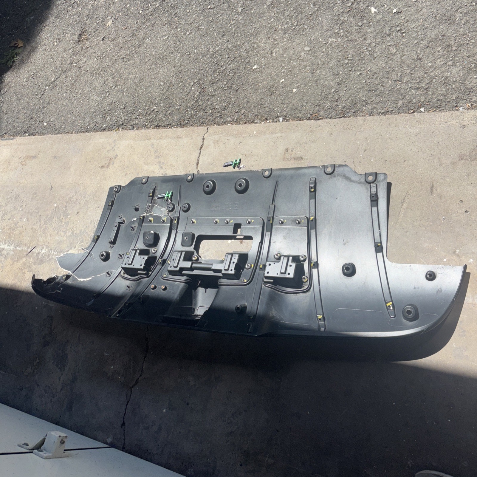 ✅ OEM Ferrari 488 GTB Rear Lower Diffuser Valance – Used & Damaged, Repairable 