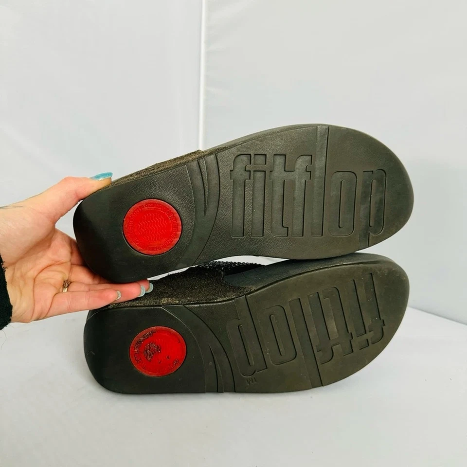 Sandalias de cuña Fitflop marrón con tachuelas de cuero para mujer talla 7’ Foto 4 de 4