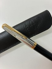 Parker Fountain Pen Hooded Nib Black Body French Made with Case
