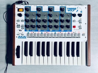 AKAI PROFESSIONAL TIMBRE WOLF 25-KEY 4-VOICE ANALOG SYNTHESIZER TESTED JAPAN
