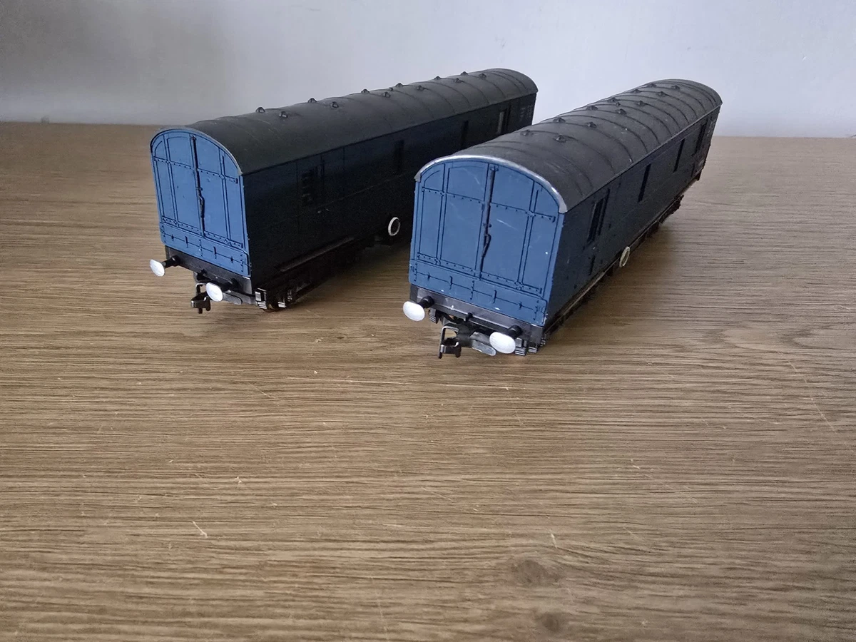 A Lima OO gauge locomotive Western Renown, British Rail blue livery, D1071