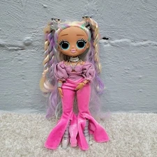 L.O.L. Surprise! OMG Twist Queen Fashion Show fashion doll