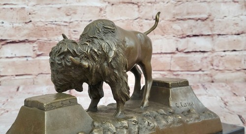 Handmade Buffalo Bison American ArtistRussell Hot Cast Bronze Statue Art Sale - Picture 7 of 10