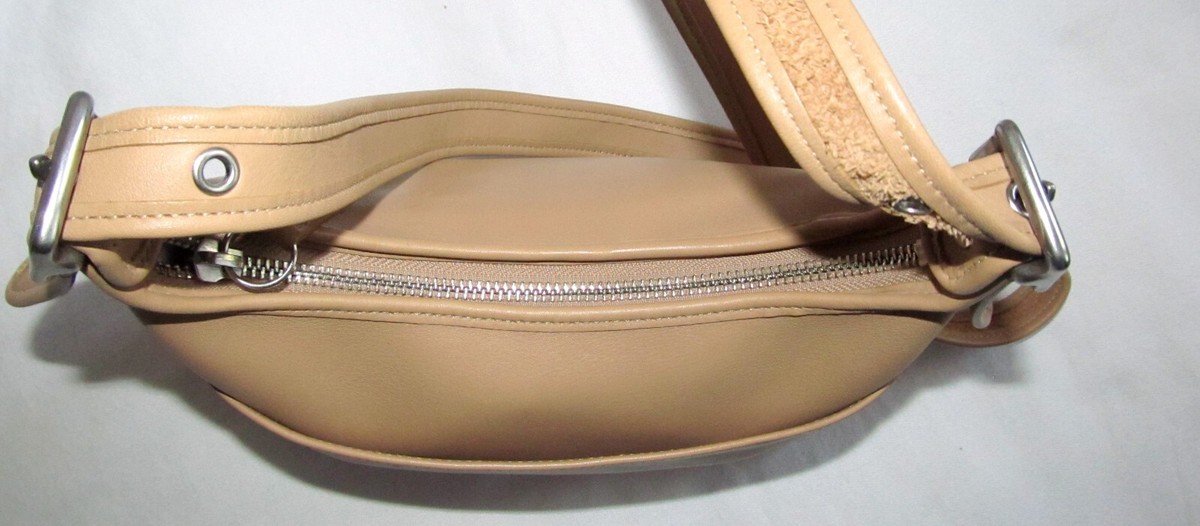 Coach Vintage 2004 Legacy Small Camel Leather Hobo Crossbody Coach Vintage 2004 Legacy Small Camel Leather Hobo Crossbody