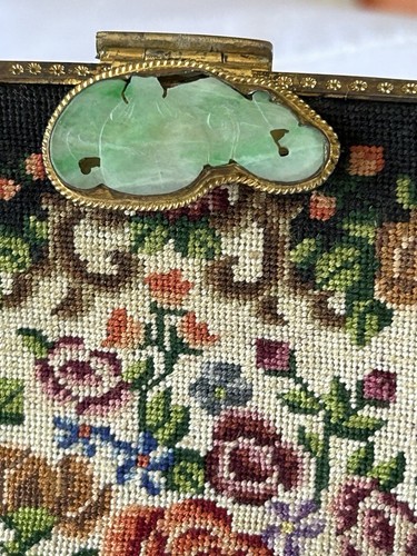 Vintage Floral Petit Point Purse with Gold Metal Hardware Pre Owned - Picture 2 of 11