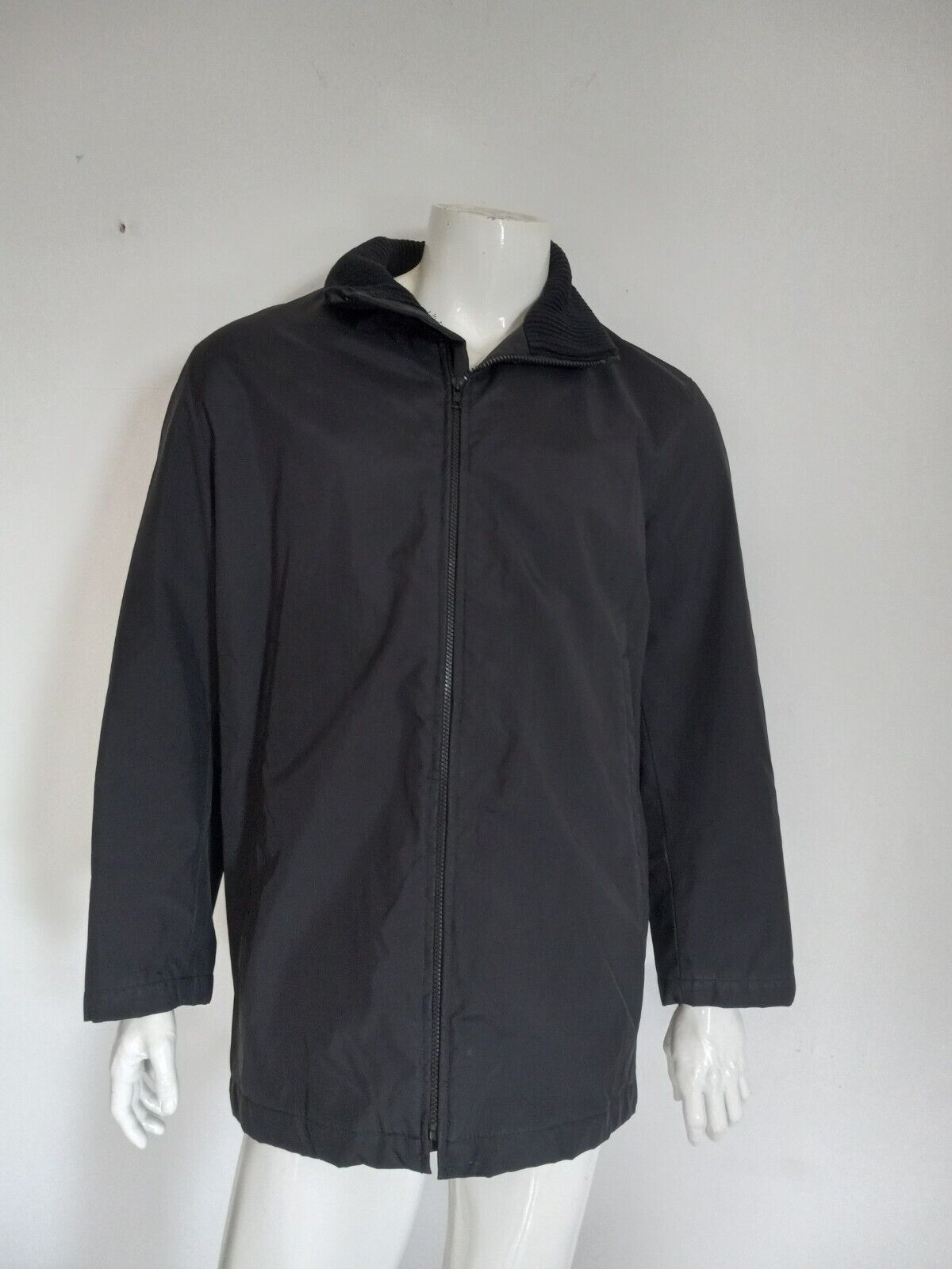 Hugo boss black label mens coat size 52 black nyl… - image 2