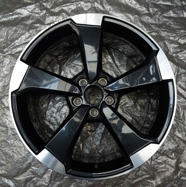 Audi Q2 19 Inch Alloy Wheels Rim Summer Tires 81A601025M S Line Rotor