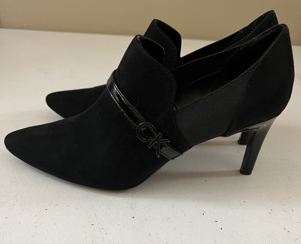 B *P Calvin Klein Jaclyn Suede Ankle Booties Sz $168
