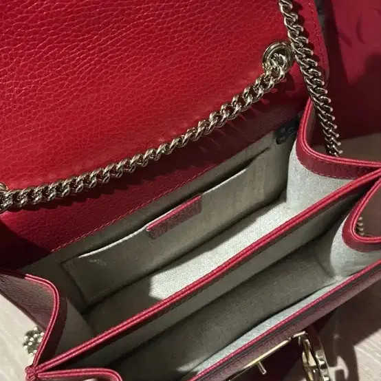 Gucci Interlocking Chain Small Women's Shoulder B… - image 4