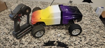 Vintage Traxxas Rustler RTR 2wd Electric Brushed
