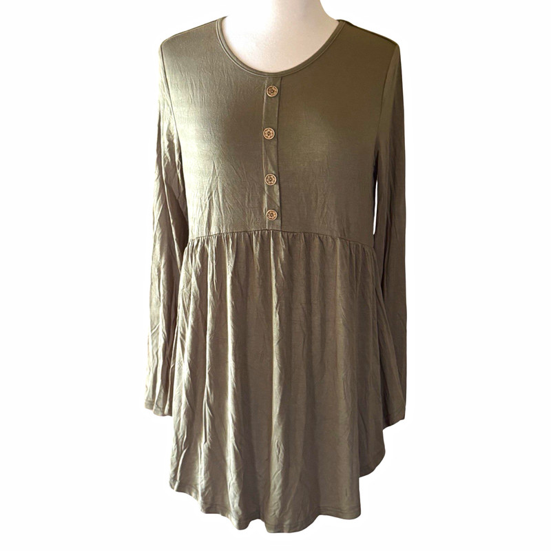 Evaca Women's M Green Solid Tunic T-Shirt Round Neck Long Sleeve Button