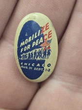Vintage Cpusa APM  Pinback Button March Mobilze For Peace Chicago Communist 