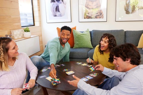 Phase 10 Flip Kartenspiel, Kartenspiel für die ganze Familie mit beidseitig b... - Bild 2 von 6