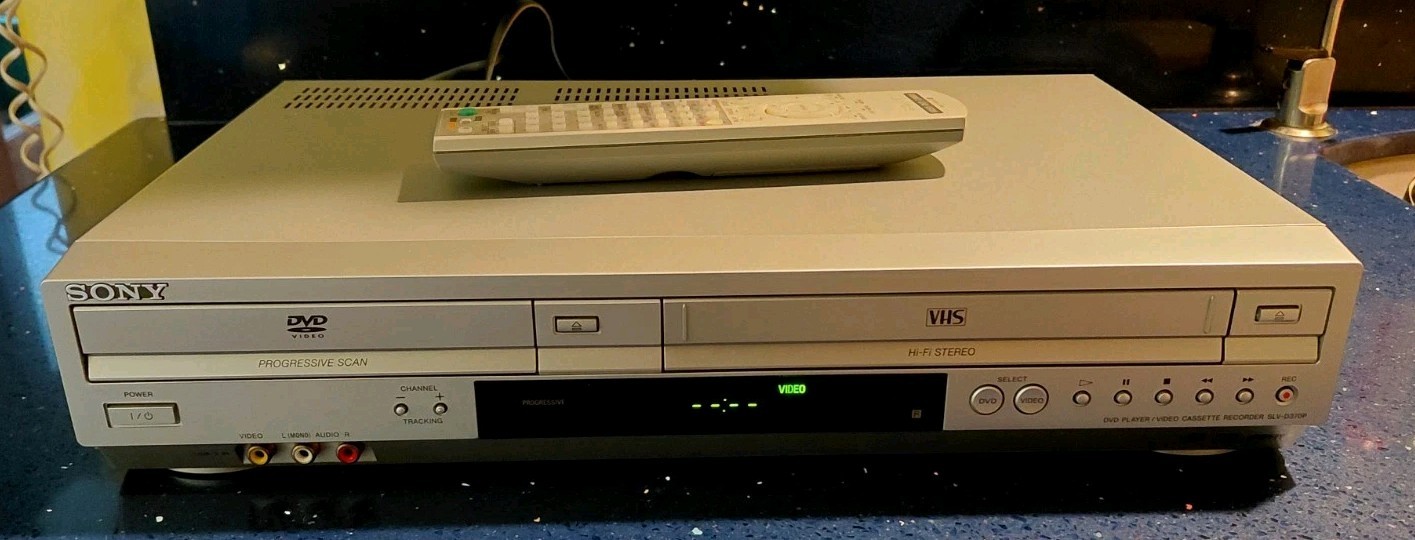 Tested Sony SLV-D370P DVD/VCR Combo Player w/ Original Remote Ships Free