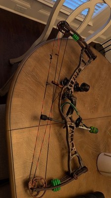 Hoyt CRX 35 used archery bow for sale
