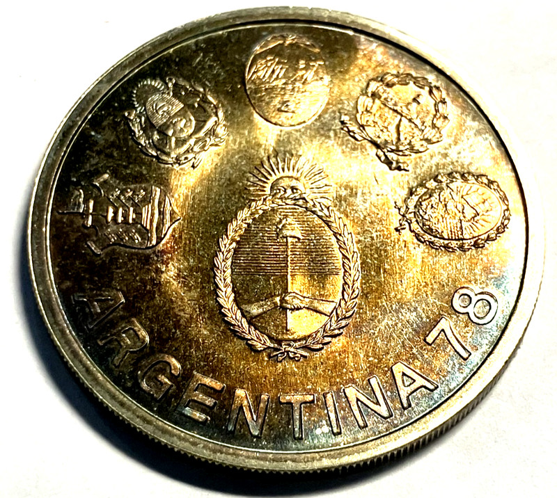 elf Argentina 2,000 Pesos 1978 World Cup Soccer Silver Proof