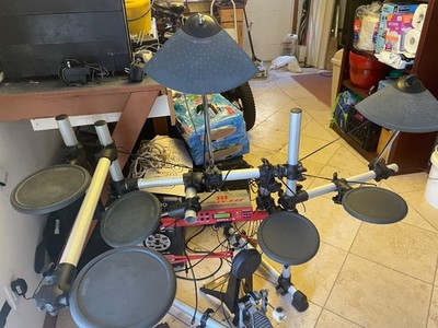 Yamaha DTX6K2X Electronic Drum Kit with DTX-PRO Sound Module and Rack System
