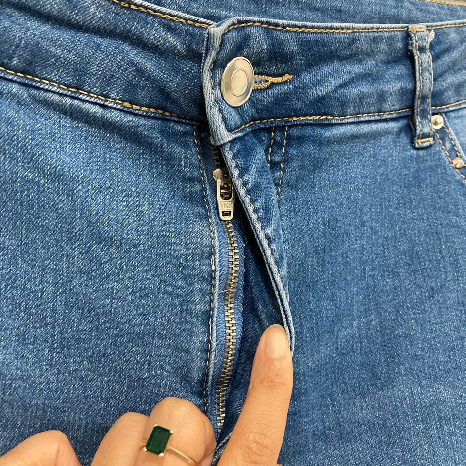 Rockmans Jeans Womens Size 18 Blue Floral Embroidered Denim Ankle 45613 - Image 3 of 4