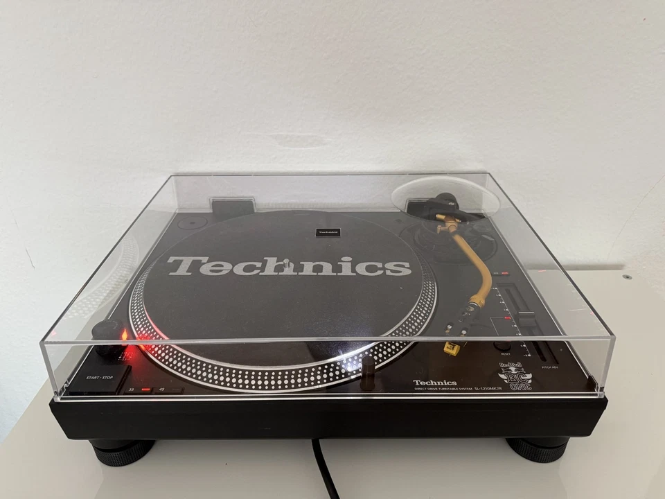 Technics SL-1210 MK7R – Red Bull BC One Limited Edition (1000 St)  Top Zustand! - Bild 2 von 4