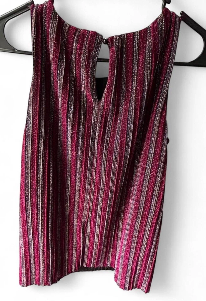 Camiseta sin mangas rosa con diseño a rayas y brillo talla pequeña para mujer Foto 2 de 3