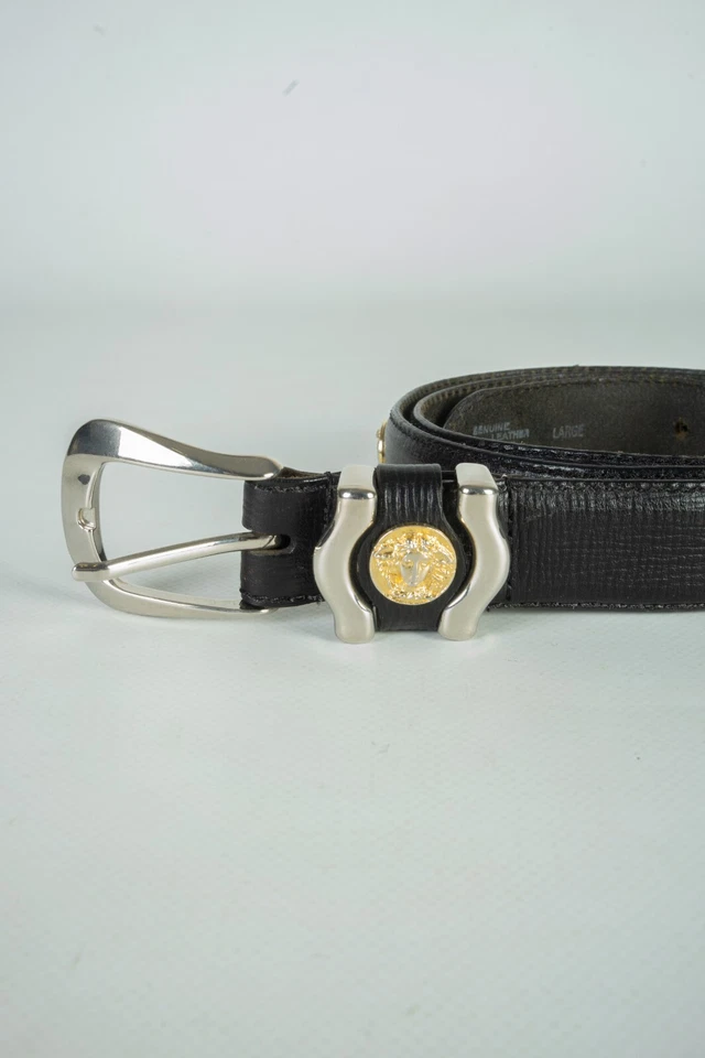 Cinturón de cuero negro vintage Gianni Versace Medusa Foto 2 de 4