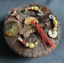 vintage chinese basket With Jade, agate And copper coin